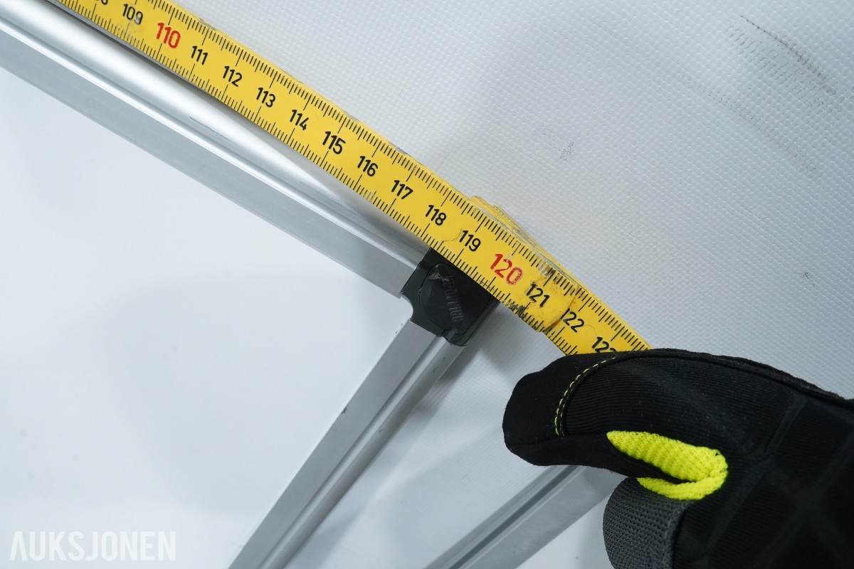 3 stk. whiteboards og 6 stk. LED-paneler