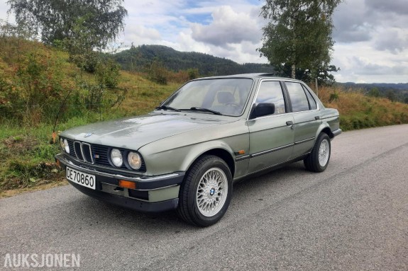 1986 BMW E30 320I 129HK EU GODKJENT TIL 01.2028