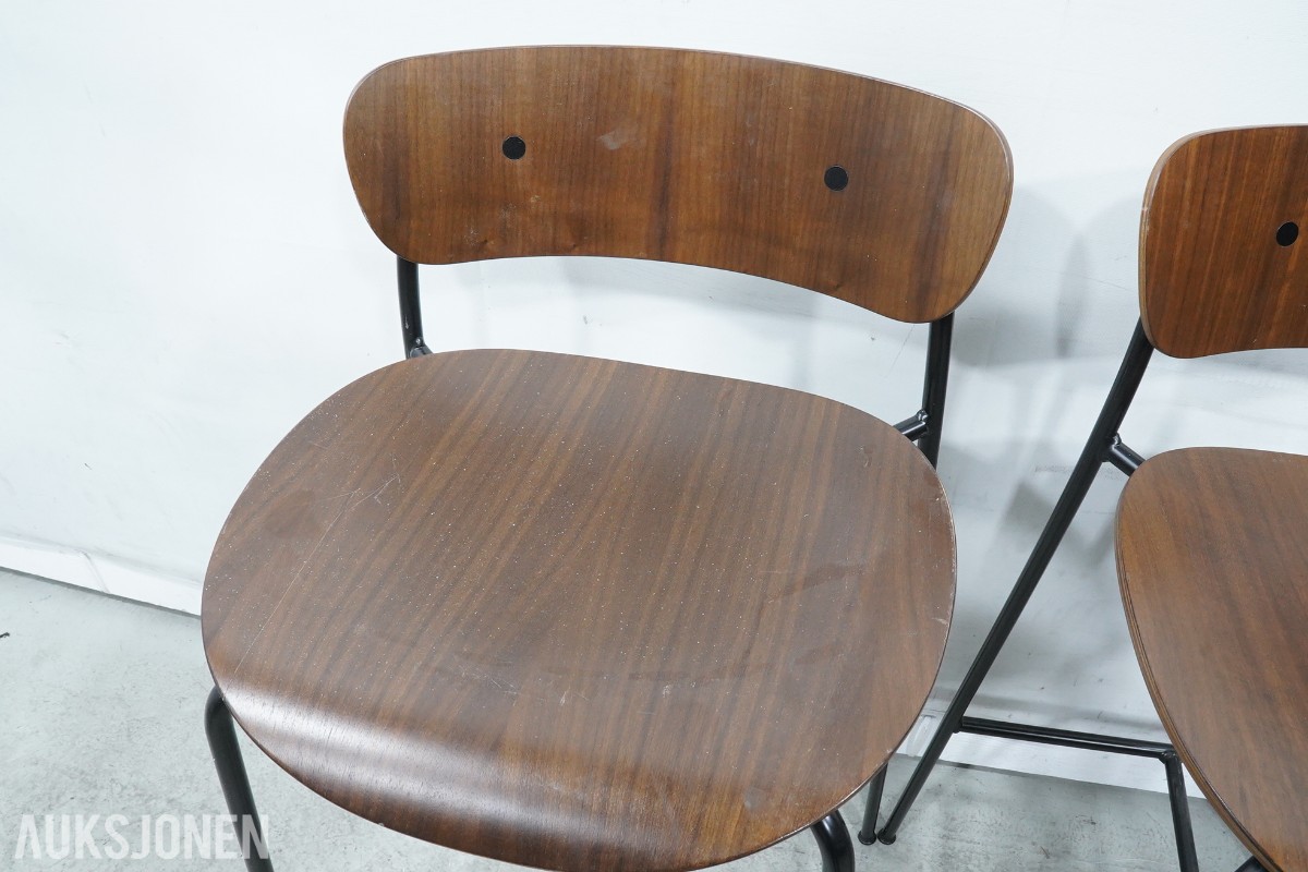 Parti med stoler og barstoler – TON, Contral, Artek m.fll