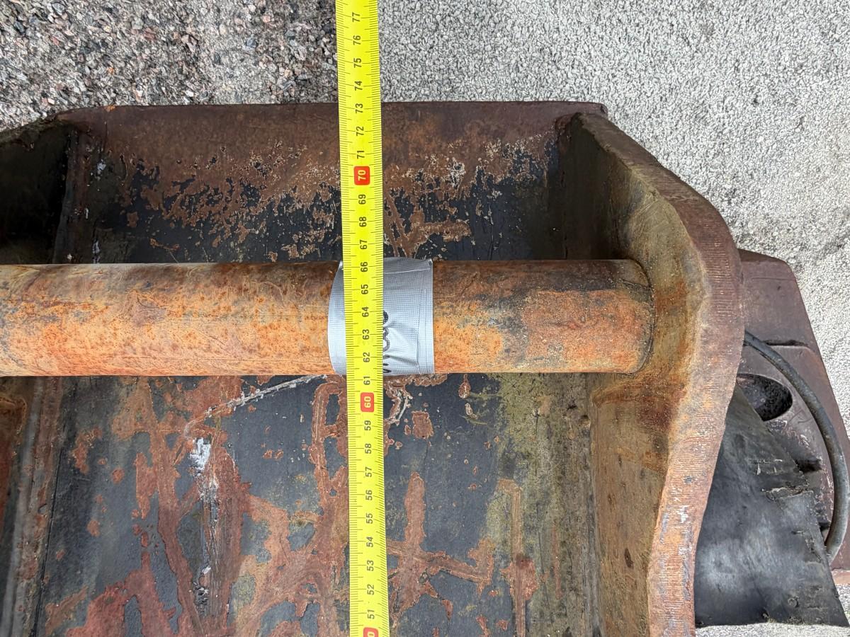 Hydraulisk tilt-/planeringsskuffe - S70 feste -