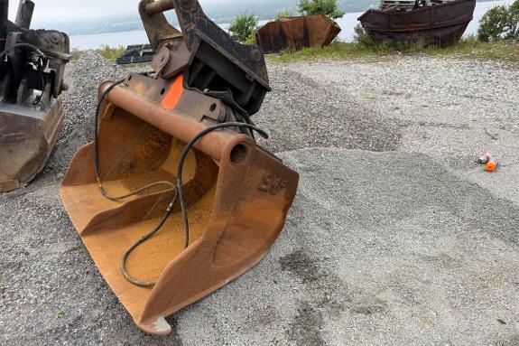 Hydraulisk tilt-/planeringsskuffe - S70 feste -