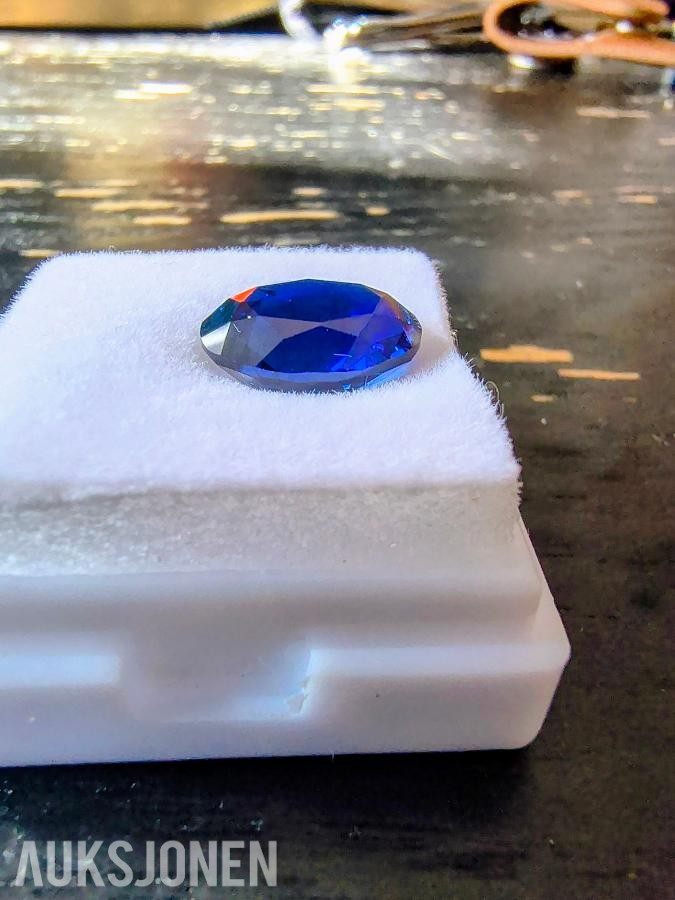 ROYAL BLUE SAFIR  *5.04 CT*  MED SERTIFIKAT  