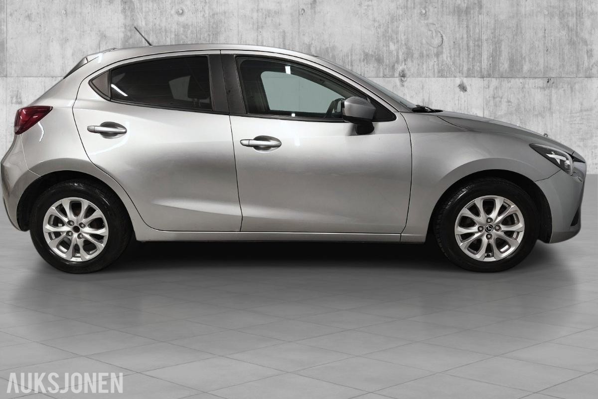 2015 MAZDA 2 1.5 90HK NAVIGASJON P-SENSOR NORSK