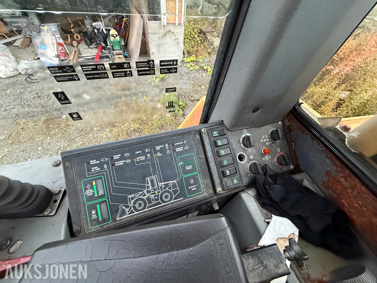 1996 Case 721B Hjullaster - HK - Skuff - 15000T