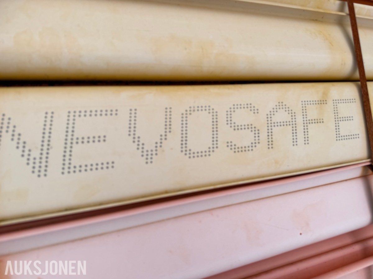 STORT PARTI MED BESKYTTELSESPROFILER FOR ARMERINGSJERN - NEVOSAFE / NEVOSAFE-PLUS MED FLERE
