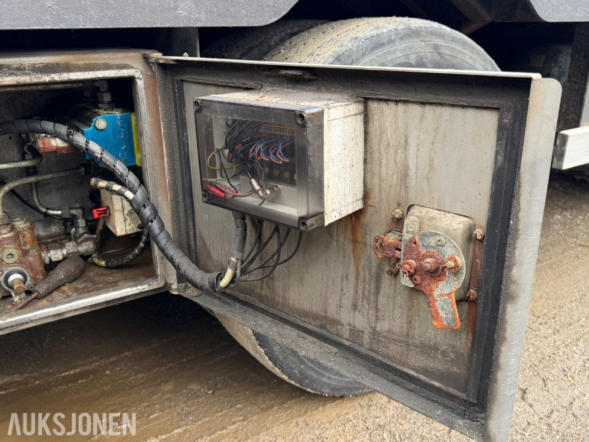 2015 CARNEHL, 4-AKSLET MASKINSEMITRAILER, UTTREKK, SENTRALSMØRING, WABCO, NETTOPP EU GODKJENT