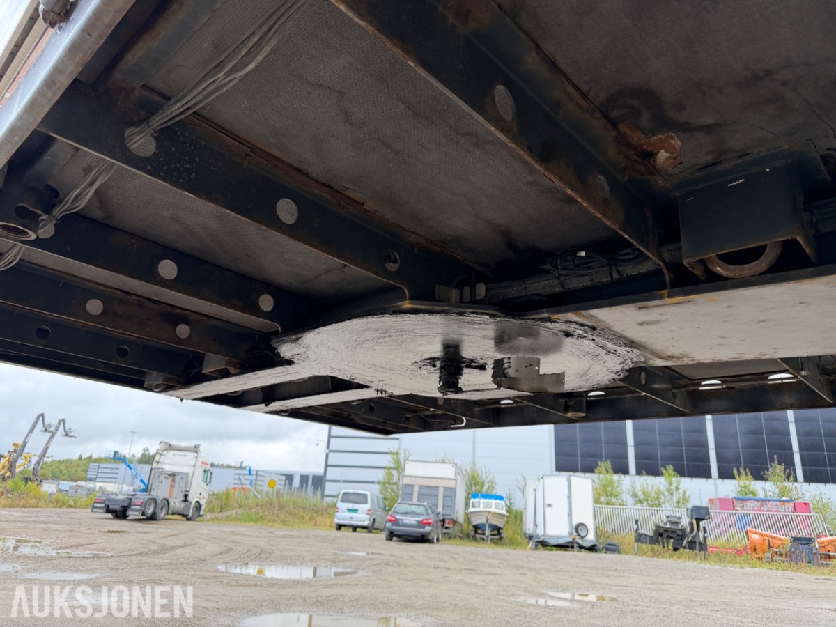 2015 CARNEHL, 4-AKSLET MASKINSEMITRAILER, UTTREKK, SENTRALSMØRING, WABCO, NETTOPP EU GODKJENT