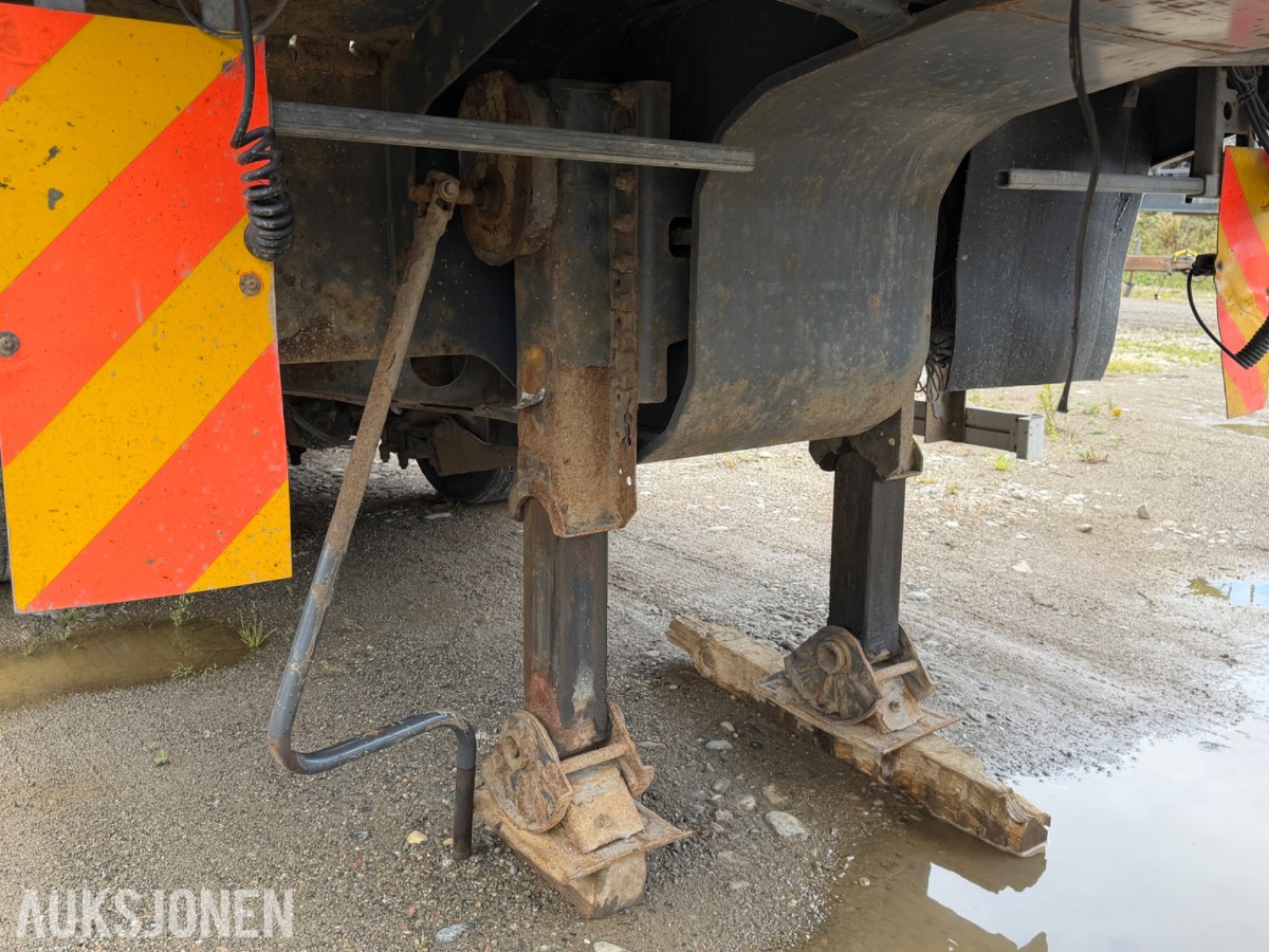 2015 CARNEHL, 4-AKSLET MASKINSEMITRAILER, UTTREKK, SENTRALSMØRING, WABCO, NETTOPP EU GODKJENT