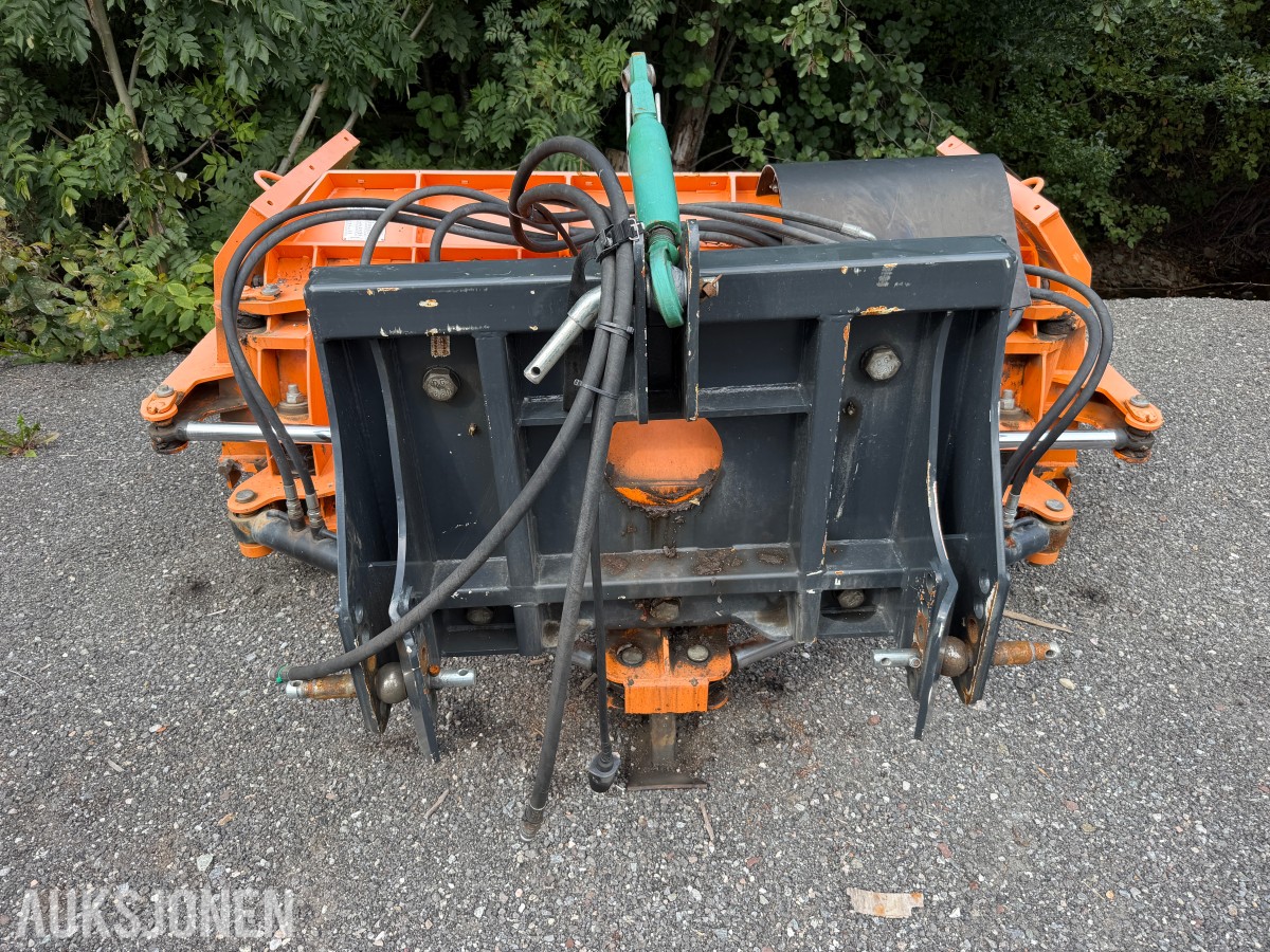 Tellefsdal U-LS 3700 plog med hyd. vinger - 2016
