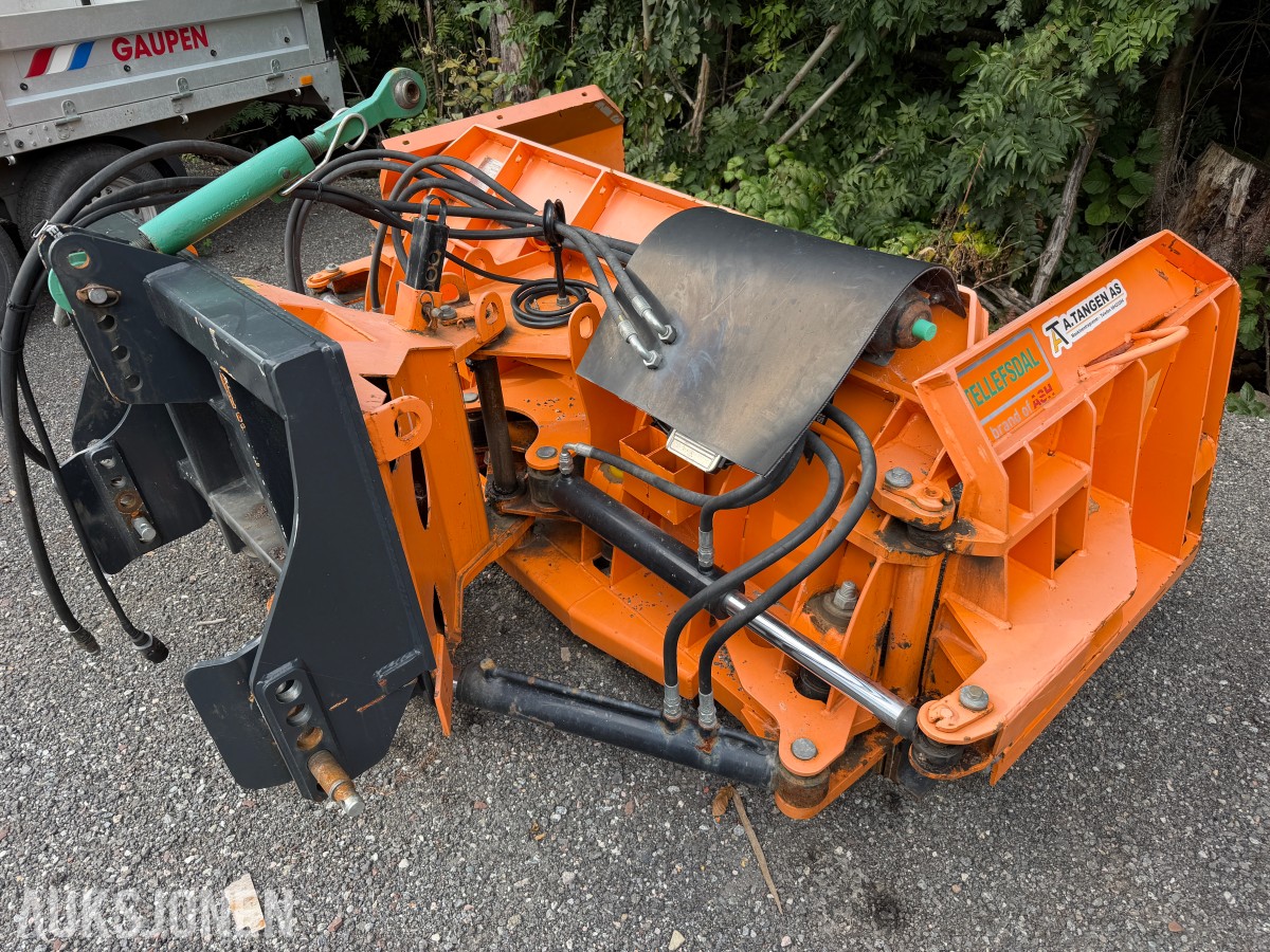 Tellefsdal U-LS 3700 plog med hyd. vinger - 2016