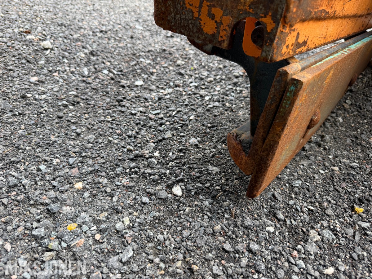 Tellefsdal U-LS 3700 plog med hyd. vinger - 2016