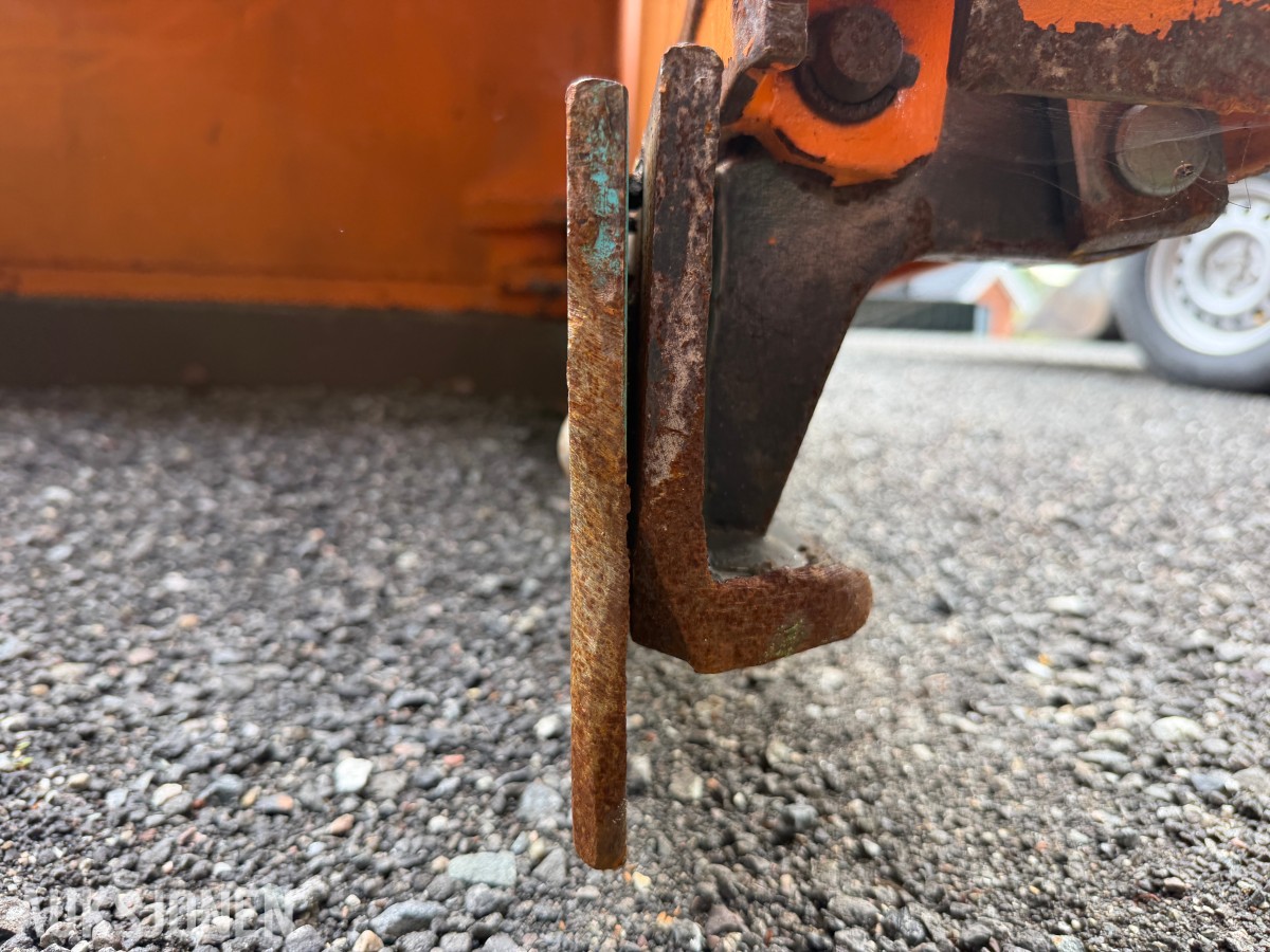 Tellefsdal U-LS 3700 plog med hyd. vinger - 2016