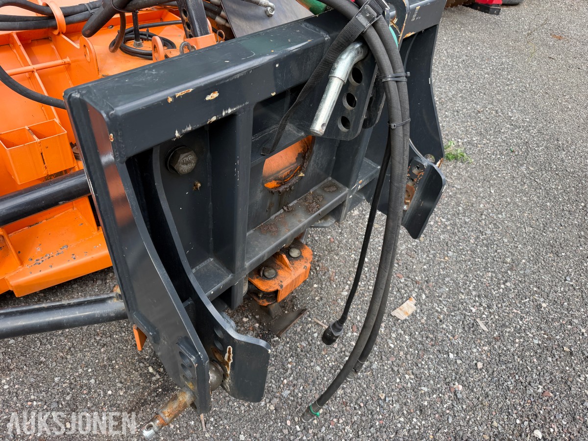 Tellefsdal U-LS 3700 plog med hyd. vinger - 2016