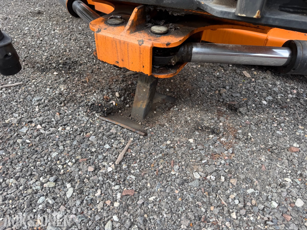 Tellefsdal U-LS 3700 plog med hyd. vinger - 2016