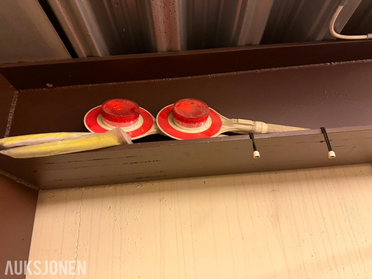 Rom med verktøy, deler og utstyr