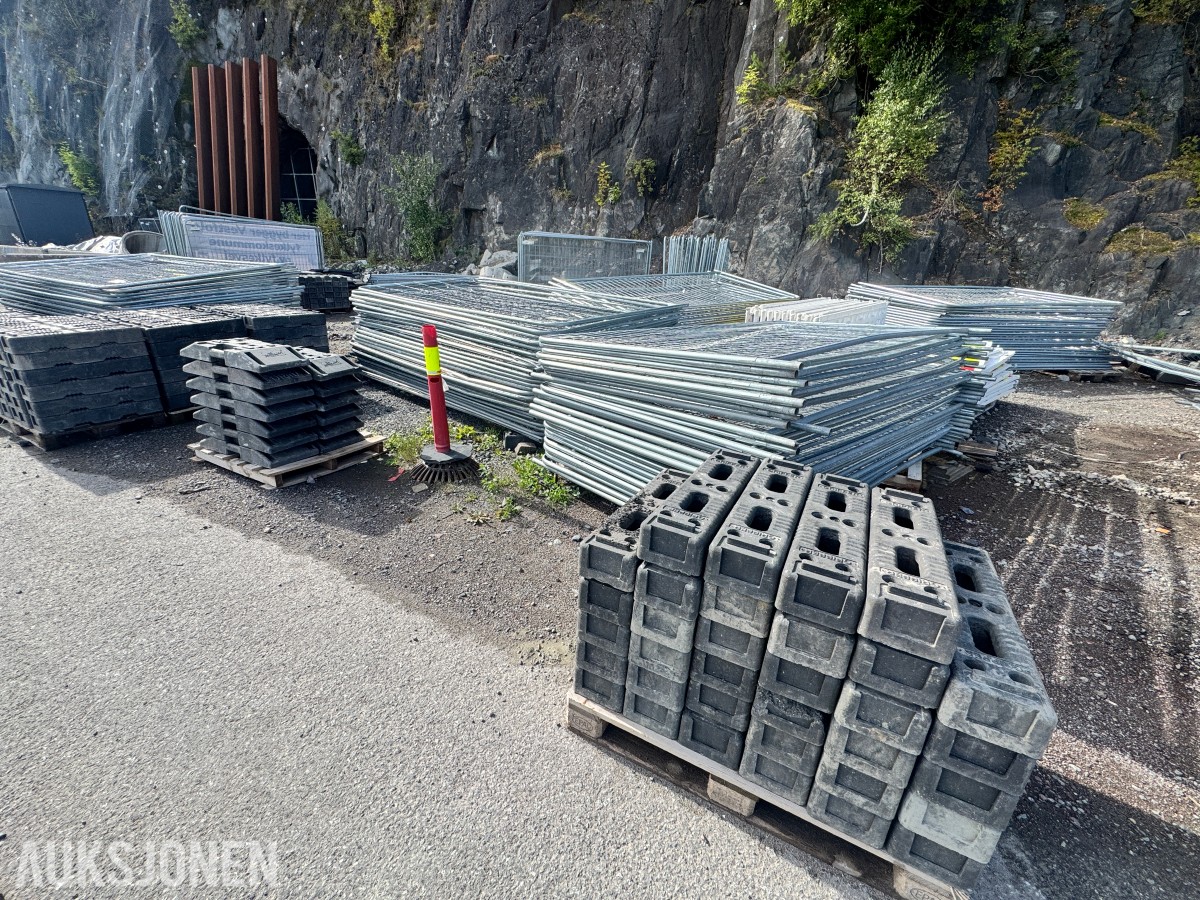 310 byggegjerder, føtter og Trafikkgjerder - Ca 1000+ lengdemeter