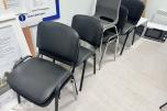 Stort parti kontorutstyr pulter/bord/kontorstoler/kantinestoler