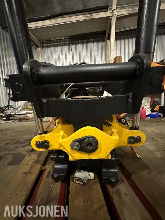 Rototilt Engcon EC15 S60