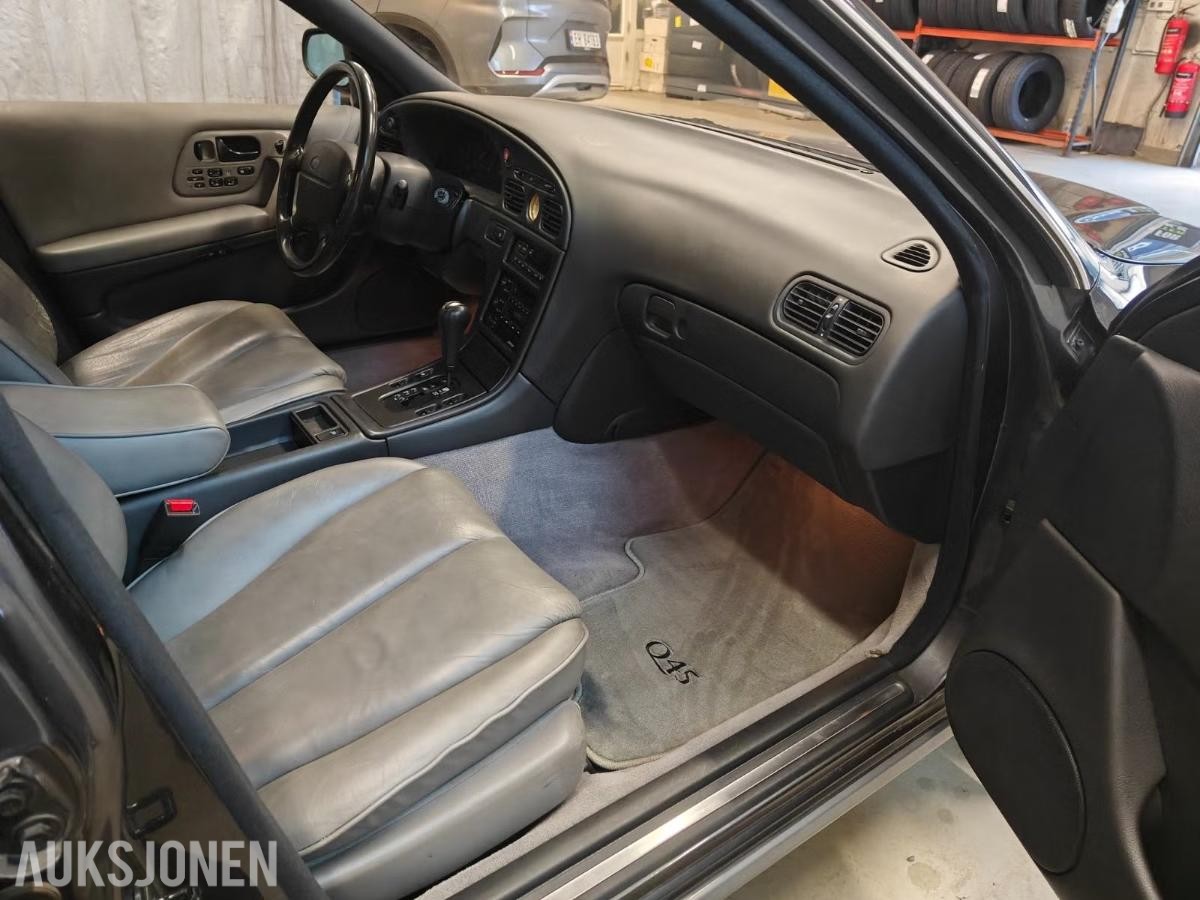 1992 Infiniti Q45 4.5L 281HK 200200 km