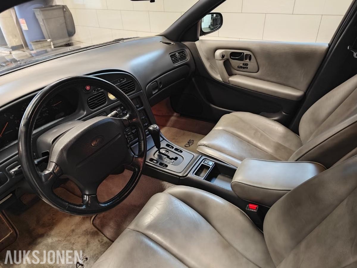 1992 Infiniti Q45 4.5L 281HK 200200 km