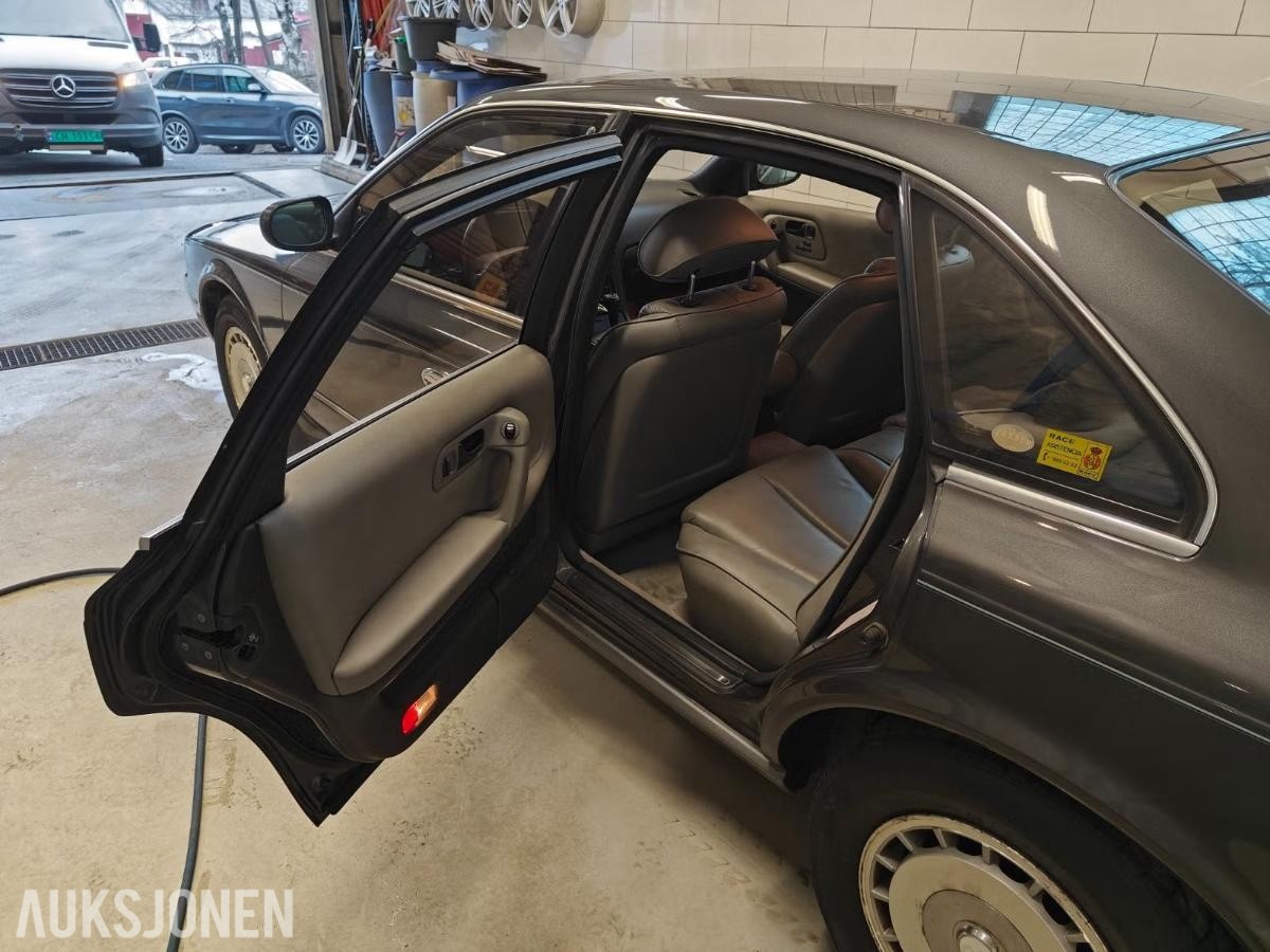 1992 Infiniti Q45 4.5L 281HK 200200 km
