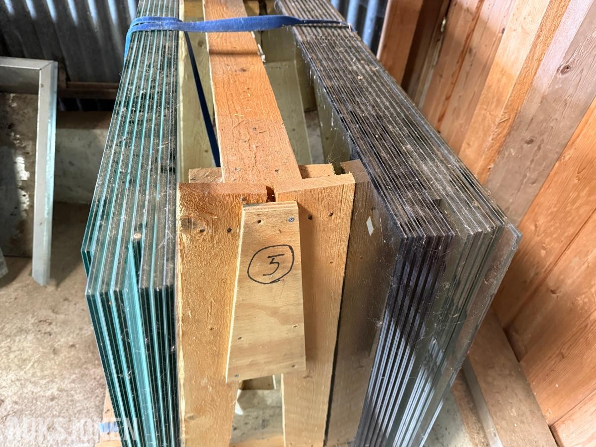 Vinduer Laminert 2 lag 90X112,5cm og 90X122cm