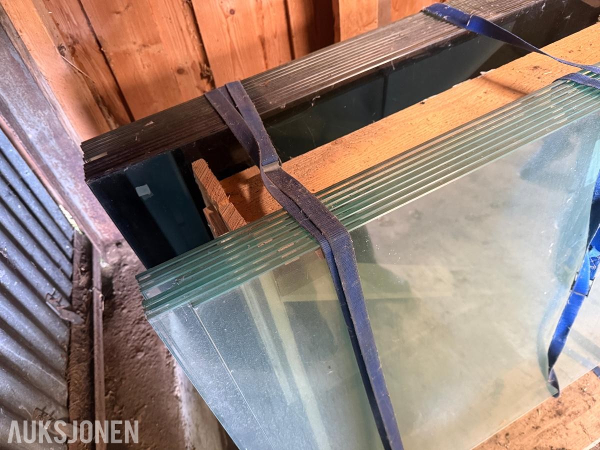 Vinduer Laminert 2 lag 90X112,5cm og 90X122cm