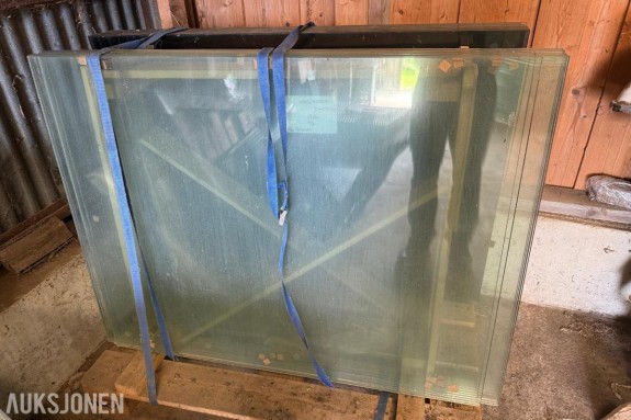Vinduer Laminert 2 lag 90X112,5cm og 90X122cm