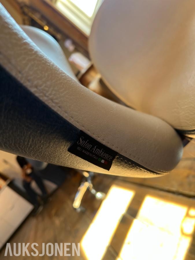 Frisørstoler fra Saion Ambience