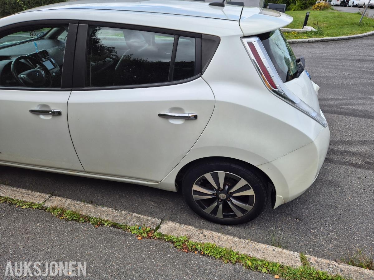 2015 Nissan Leaf 24Kwh tekna skinnseter 360 kamera BOSE 113000km
