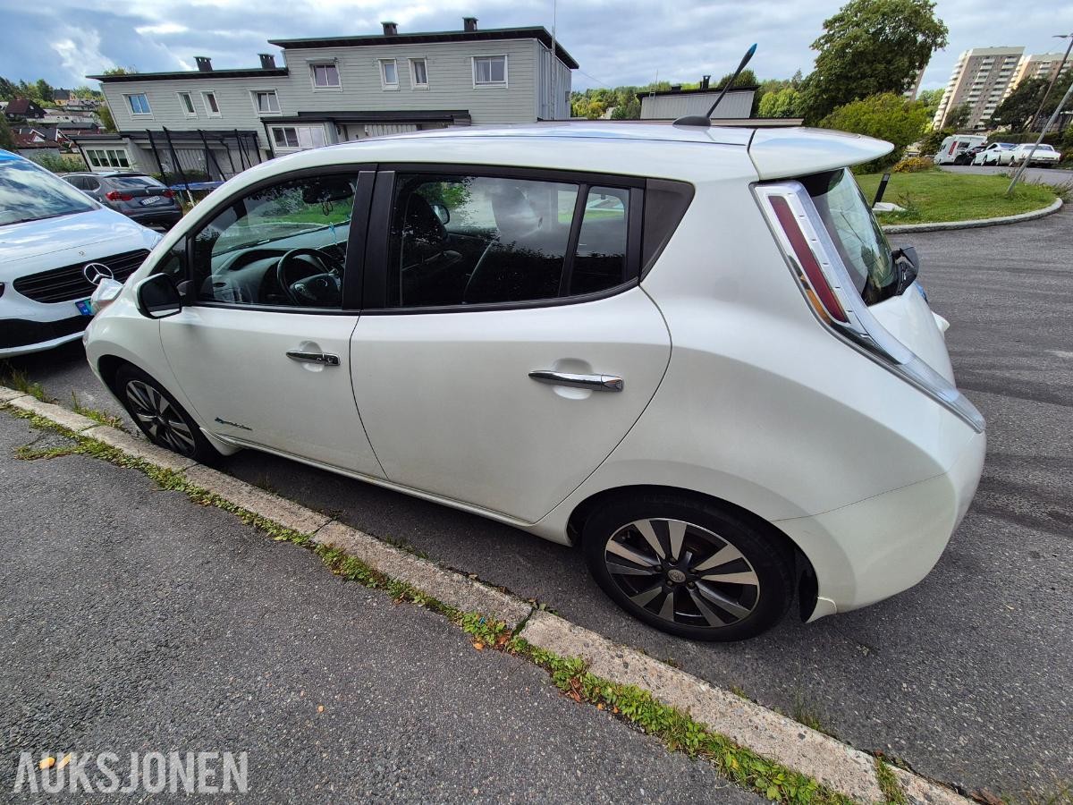 2015 Nissan Leaf 24Kwh tekna skinnseter 360 kamera BOSE 113000km