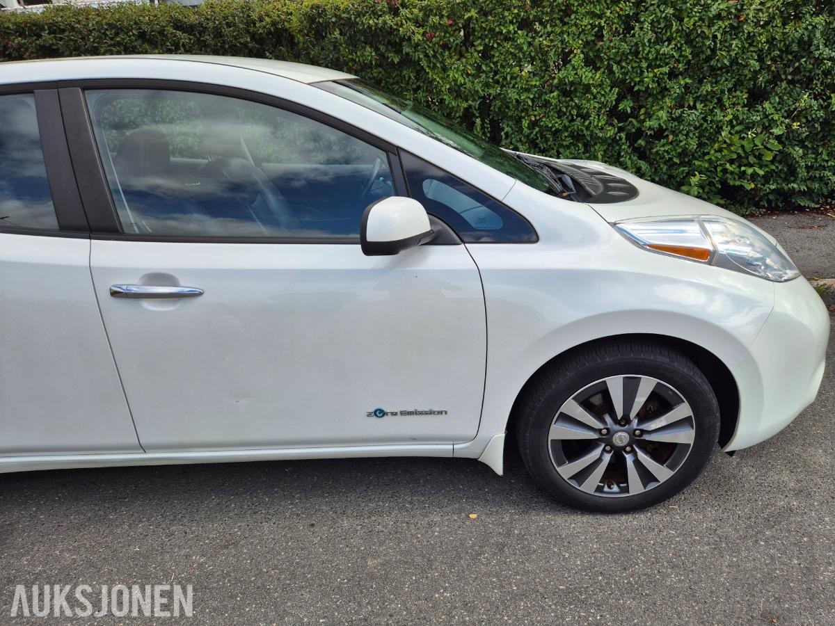 2015 Nissan Leaf 24Kwh tekna skinnseter 360 kamera BOSE 113000km