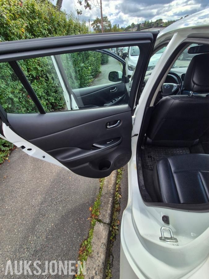 2015 Nissan Leaf 24Kwh tekna skinnseter 360 kamera BOSE 113000km