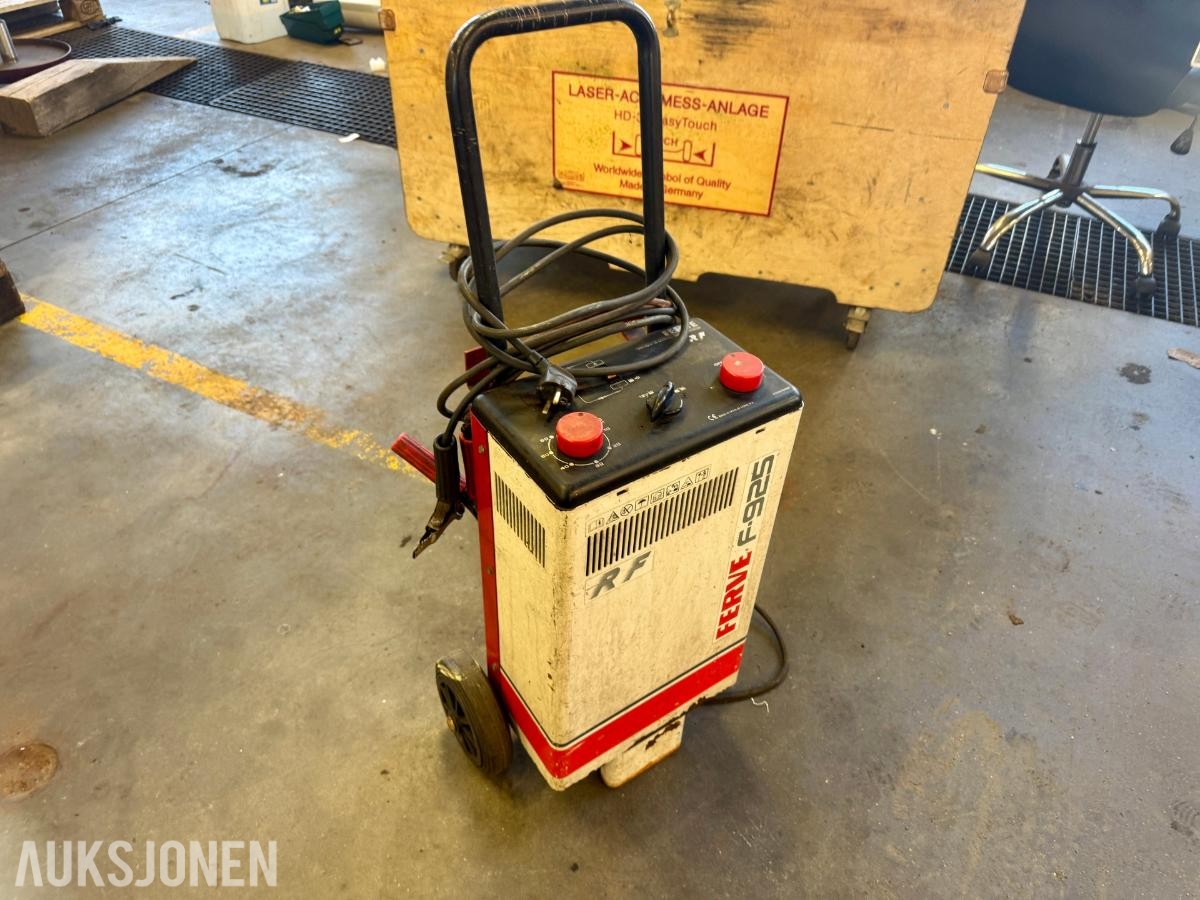 Ferve F-925 batterilader - startbooster på hjul