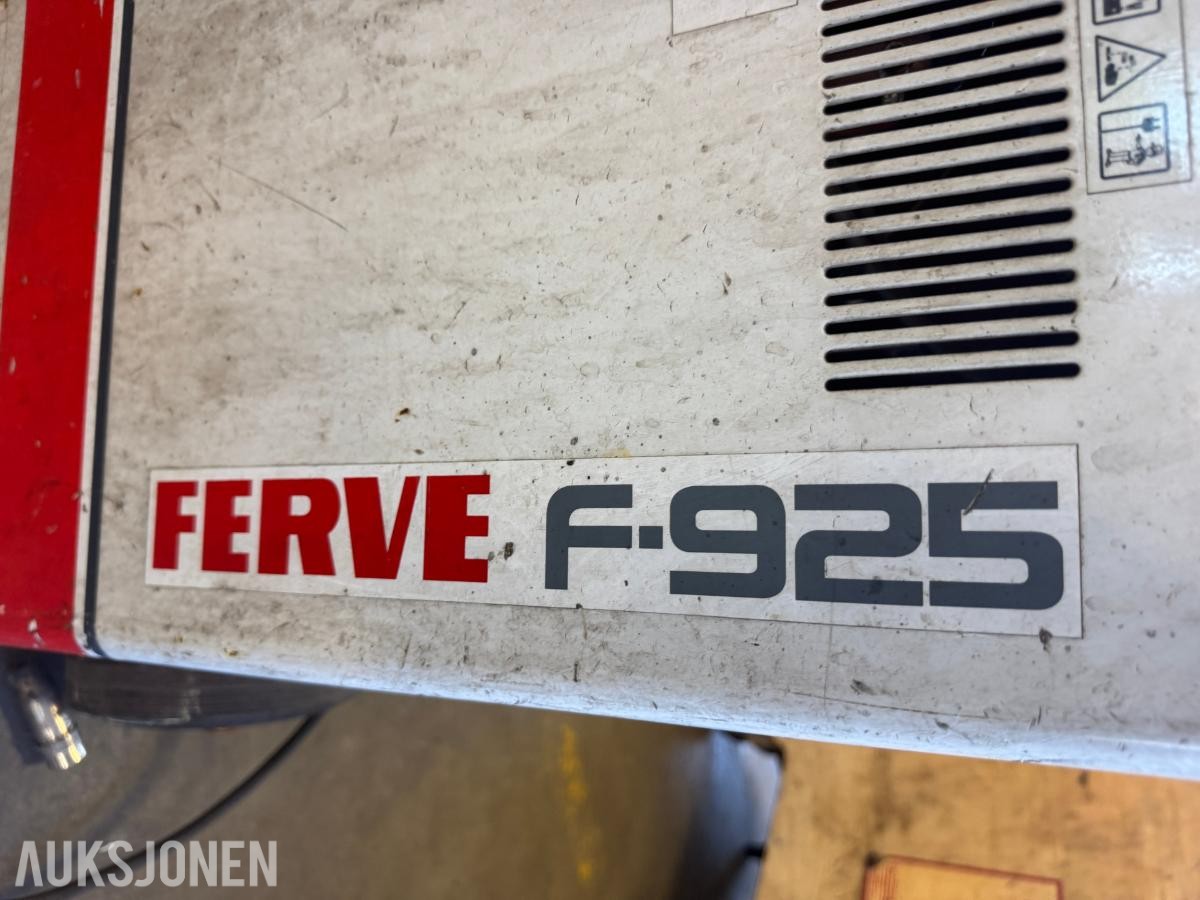 Ferve F-925 batterilader - startbooster på hjul