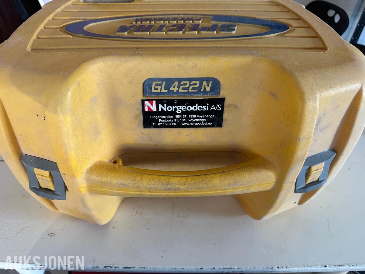 Spectra Preecision GL422N nivelleringslaser med justerbart stativ