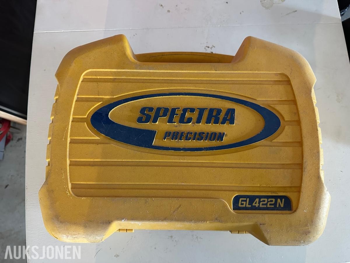 Spectra Preecision GL422N nivelleringslaser med justerbart stativ