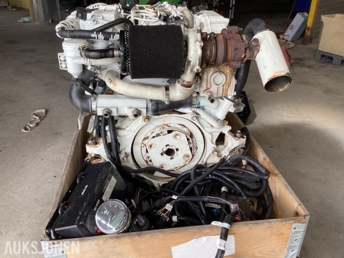 Cummins Mercruiser 150HK diesel båtmotor, gått ca 270 timer