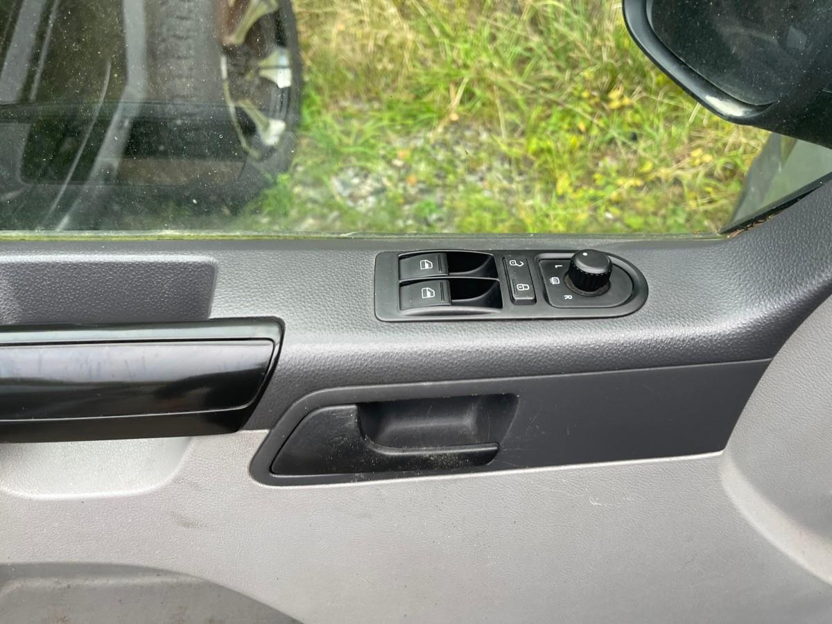 2012 Volkswagen TRANSPORTER 2.0 TDI 140 HK 4MOTION HENGERFESTE VARMER 