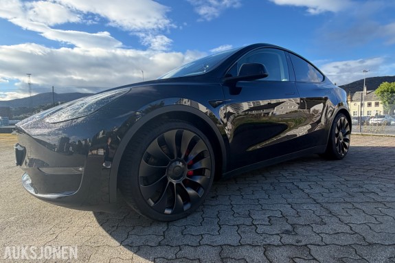 2022 Tesla Model Y Performance AWD - Sort skinn - 88755 Km - Panoramatak