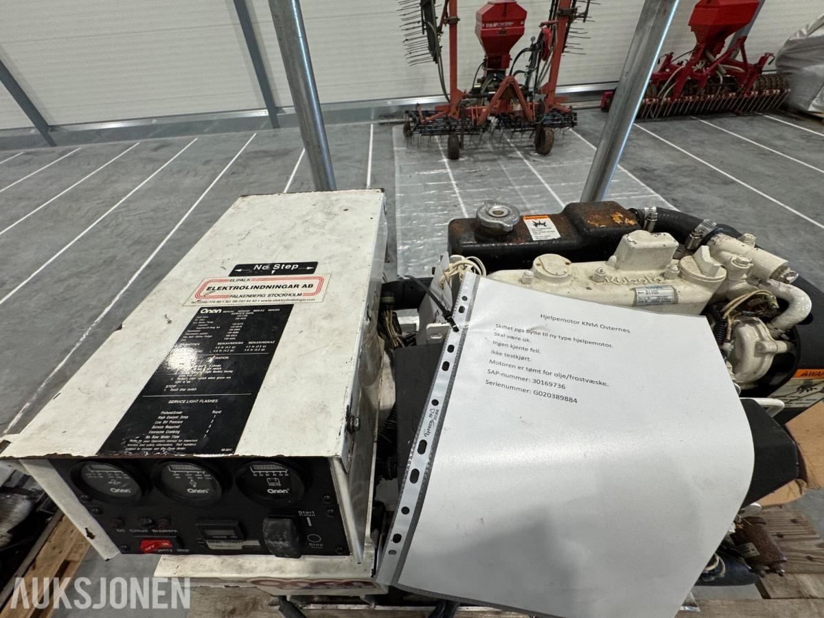 5 stk Cummins Onan 7kW båt generatorer