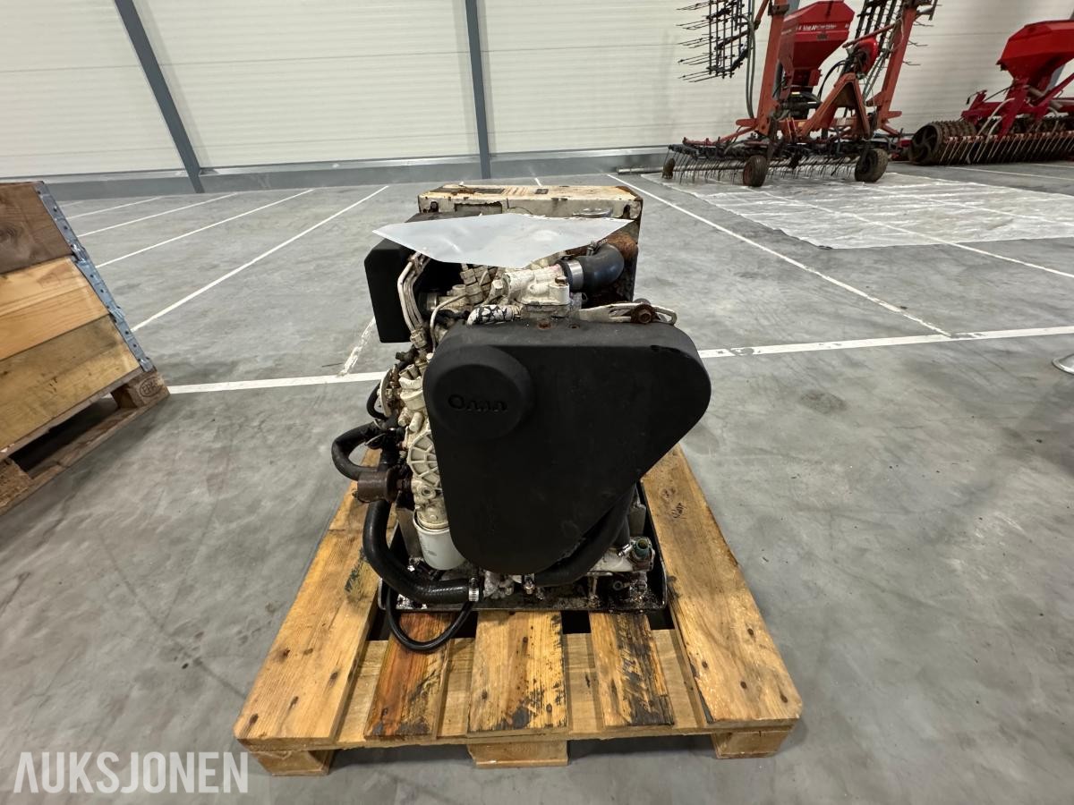 5 stk Cummins Onan 7kW båt generatorer