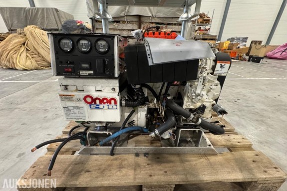 5 stk Cummins Onan 7kW båt generatorer