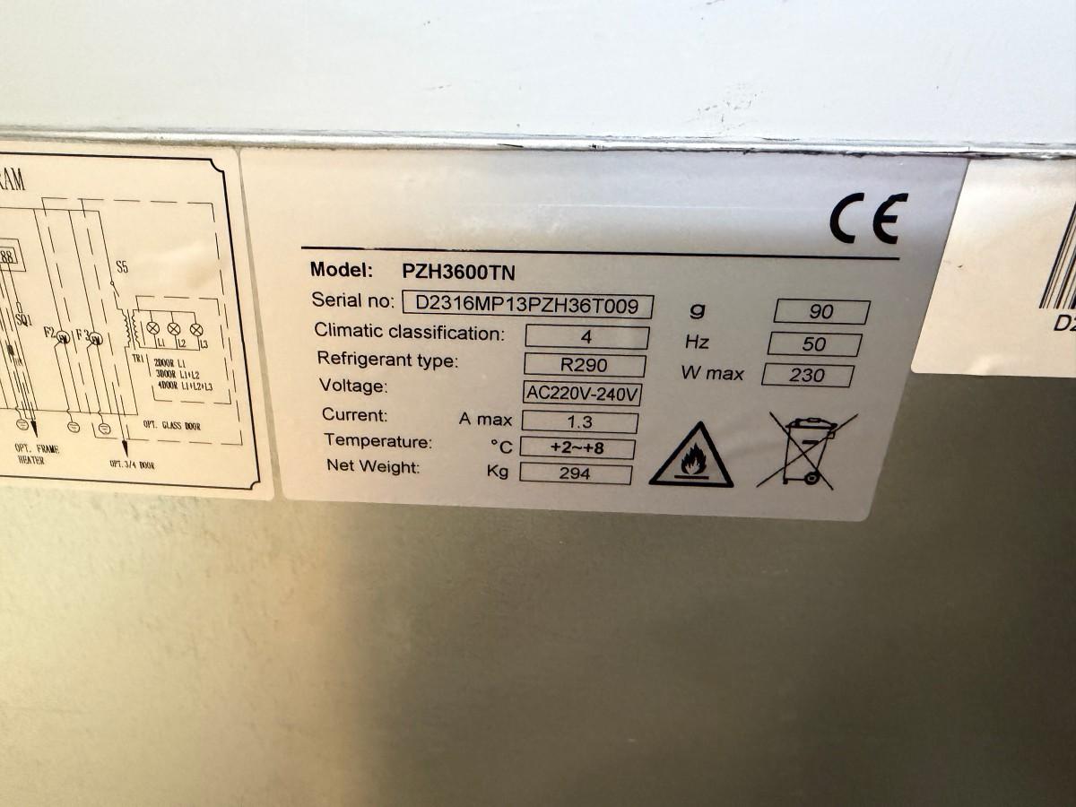 PZH3600TN Pizzakjølebenk – 3 dører – granittplate – 580 liter