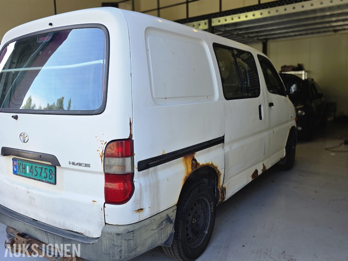 2006 TOYOTA HIACE 2.5-102 D MANUELL HENGERFESTE