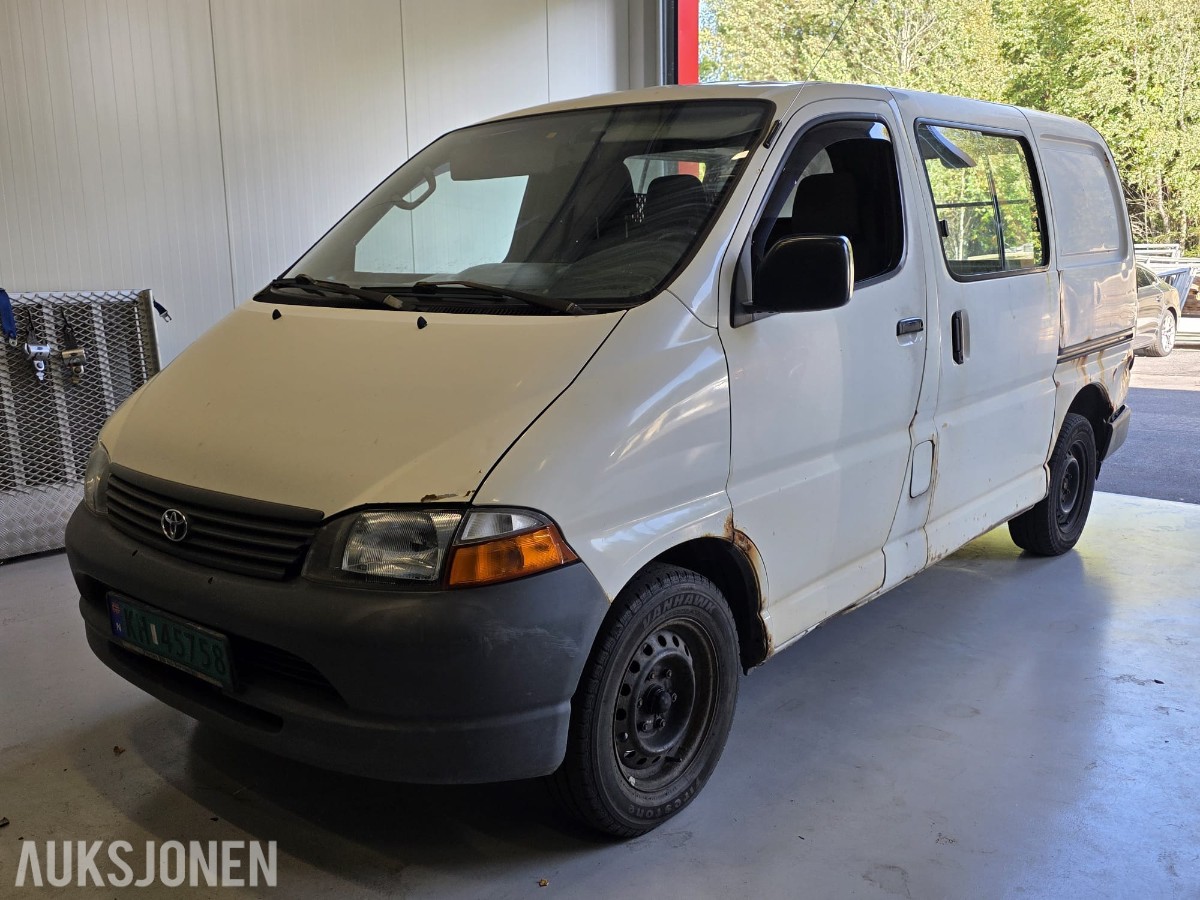 2006 TOYOTA HIACE 2.5-102 D MANUELL HENGERFESTE