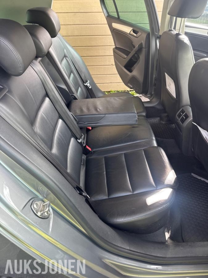2013 Volkswagen Golf 1.6 Diesel 105hk Webasto, Hengerfeste, Cruisekontroll