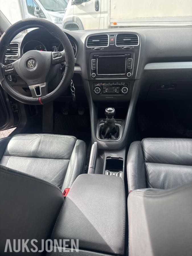 2013 Volkswagen Golf 1.6 Diesel 105hk Webasto, Hengerfeste, Cruisekontroll