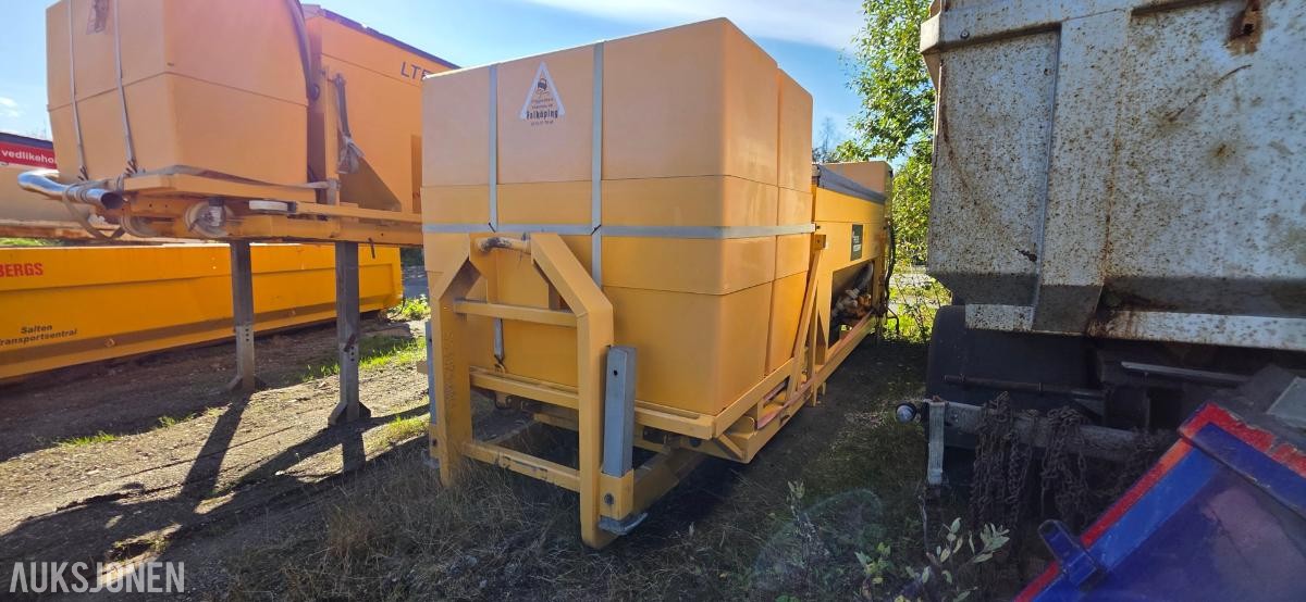 2019 Falköping CLC-647 saltspreder, 8,2 / 4,0 m³, 2 100 kg