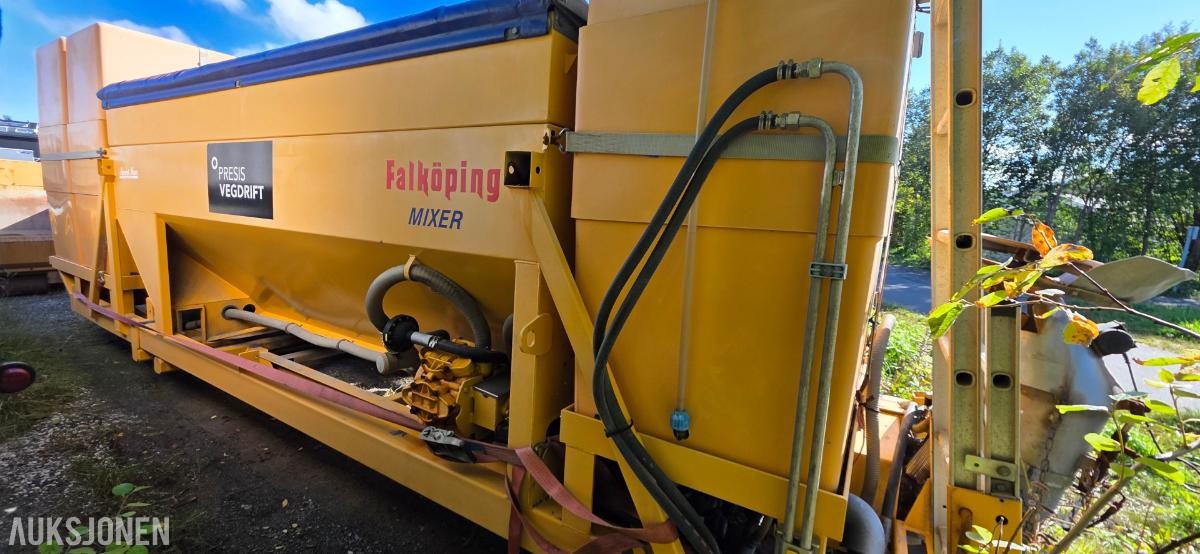 2019 Falköping CLC-647 saltspreder, 8,2 / 4,0 m³, 2 100 kg